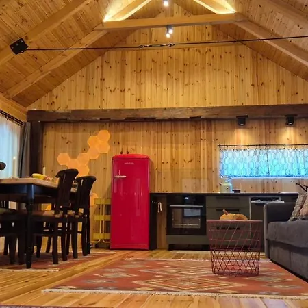 Nica Wood Sremska Kamenica